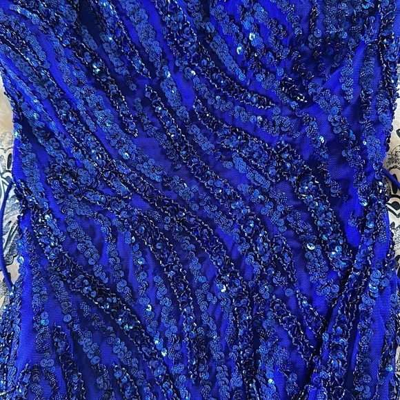 Amarra Cobalt Blue Beaded Dangles Spaghetti Strap Gown Women’s Size 2 Prom Dress - Picture 12 of 15